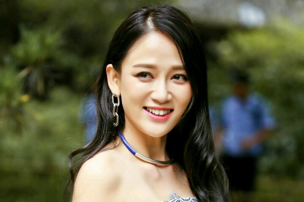陈乔恩玩得太开