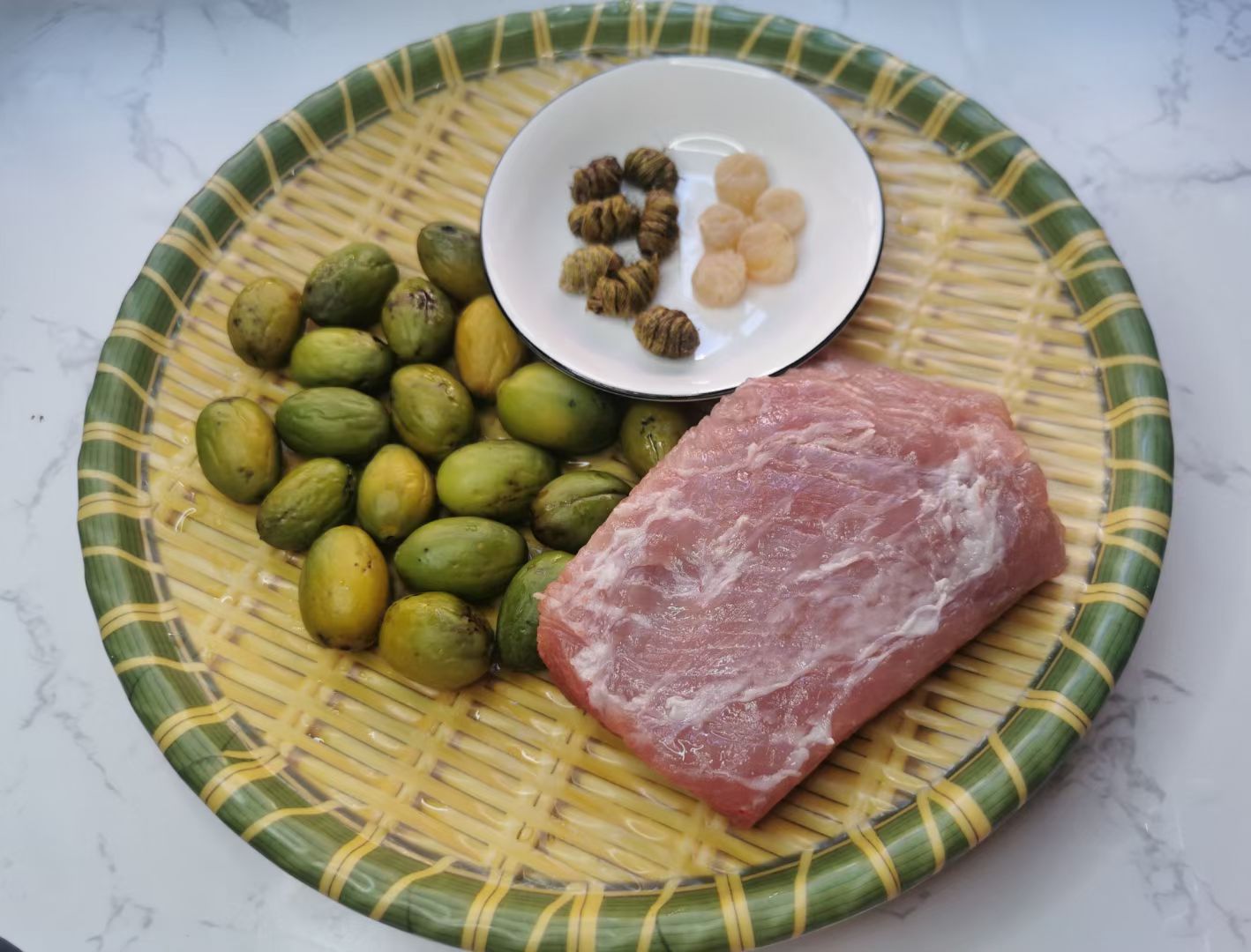 入秋后，青榄加瘦肉，每周两次，85岁奶奶坚持喝30年，太实用了