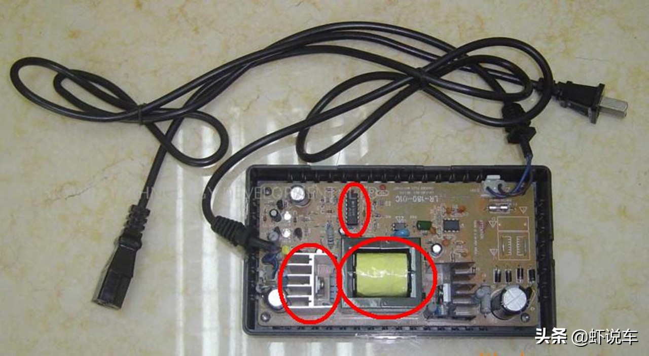 电动车充电不变绿灯，原因有5种，老师傅带你一次了解清楚