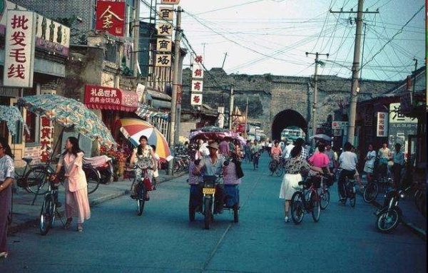 1996年的一万元等于现在多少钱？