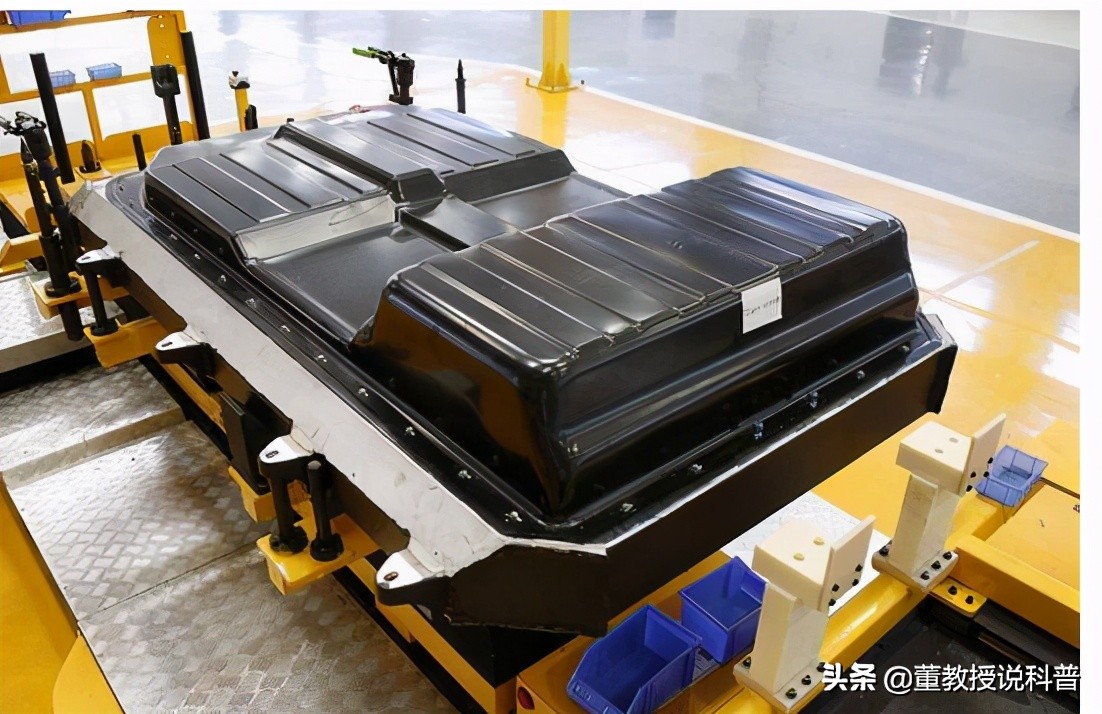 新能源的国运之战：败给中国的日本，为何将一手好牌打得稀烂？