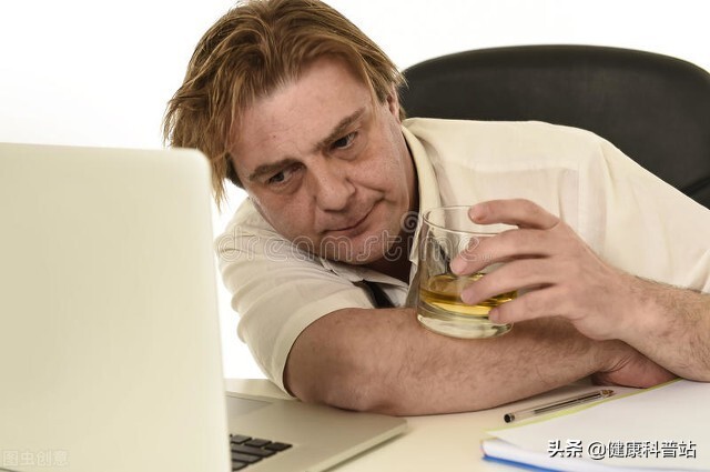 男人们注意:喝酒后千万不要立即洗澡
