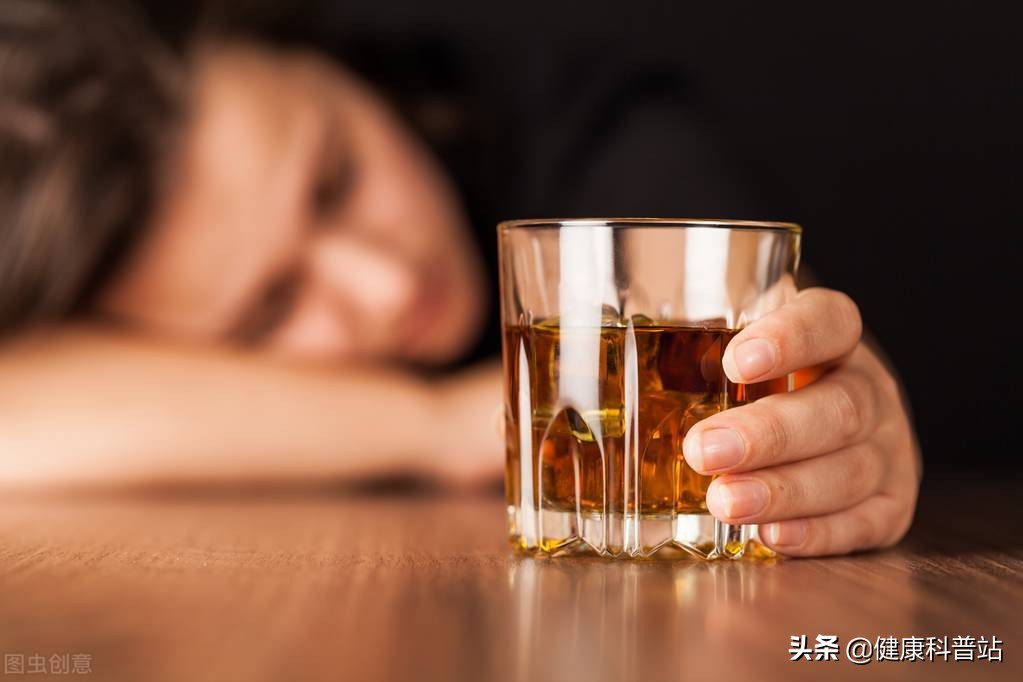 男人们注意:喝酒后千万不要立即洗澡