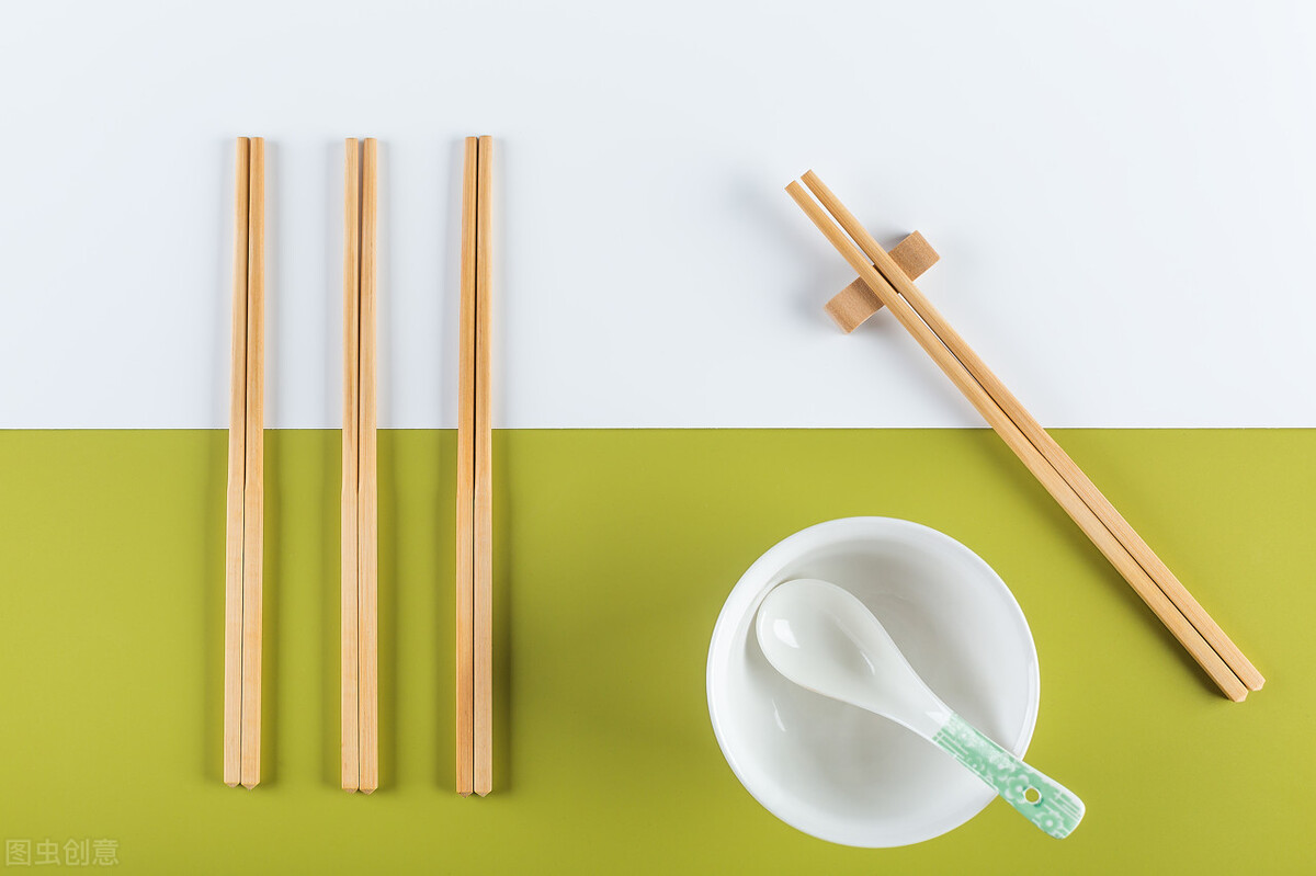 木筷、竹筷、金属筷子、塑料筷子、合金筷子,哪种更安全?
