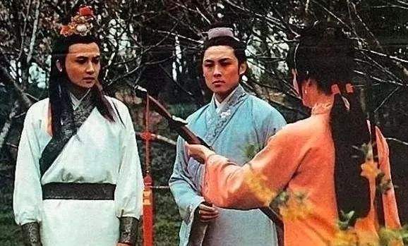 红楼梦三姐饮剑:印象尤三姐(诗歌)
