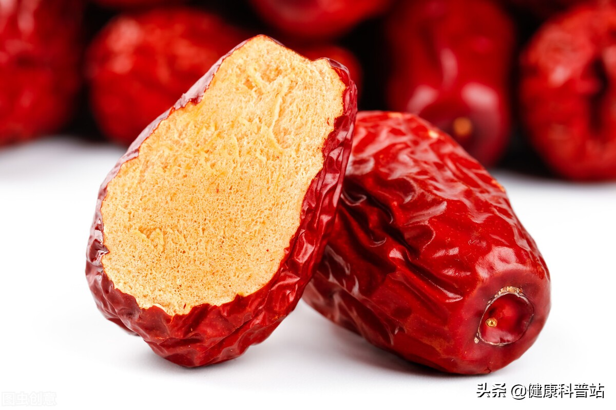 男性在夏季时，身体感觉盗汗严重，该怎么办？
