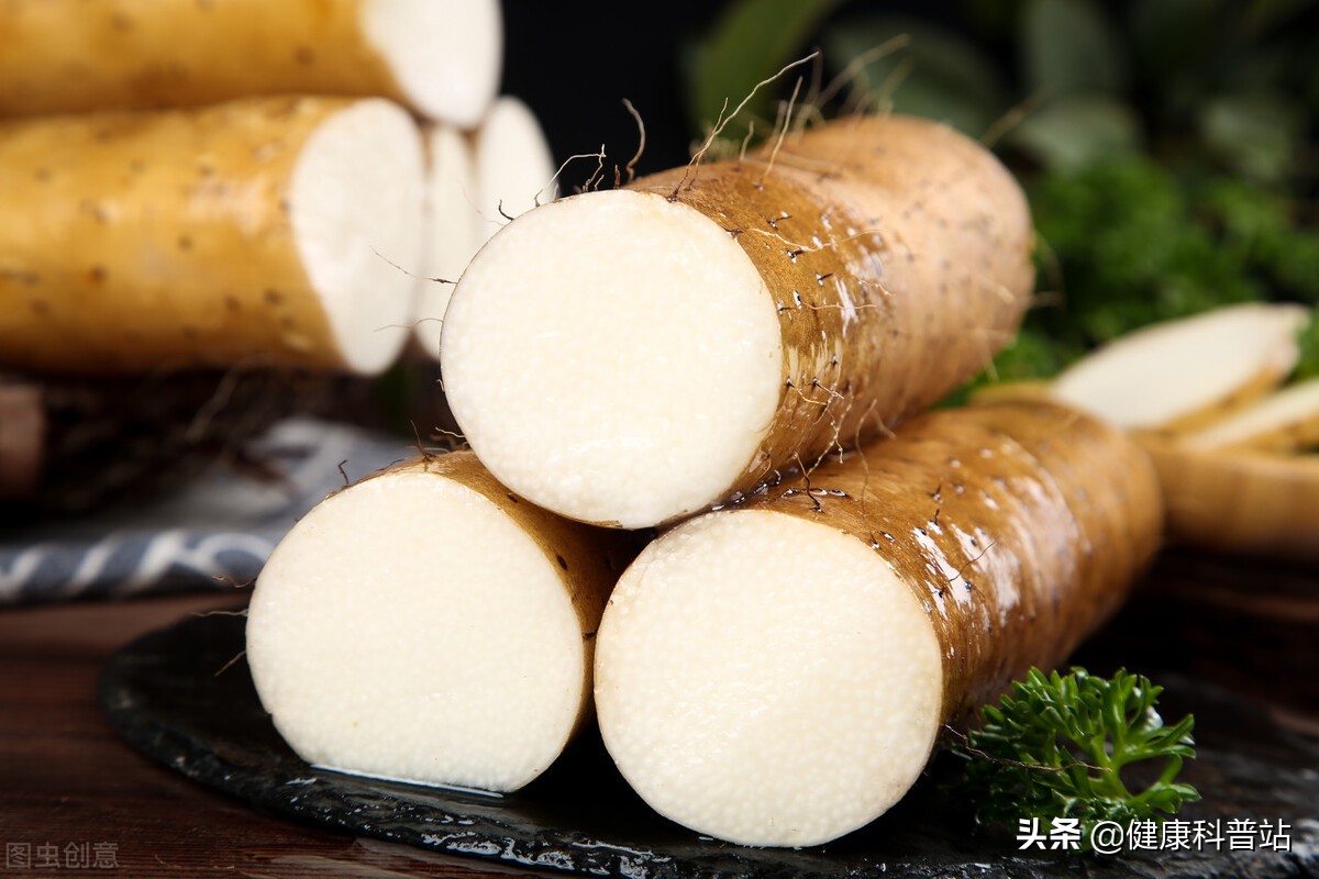 男性在夏季时，身体感觉盗汗严重，该怎么办？