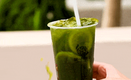 这样的“绿色饮品”,可以给孩子喝吗?