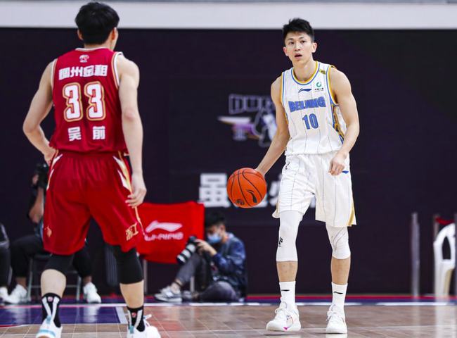 首钢终结浙江七连胜 李慕豪27+12