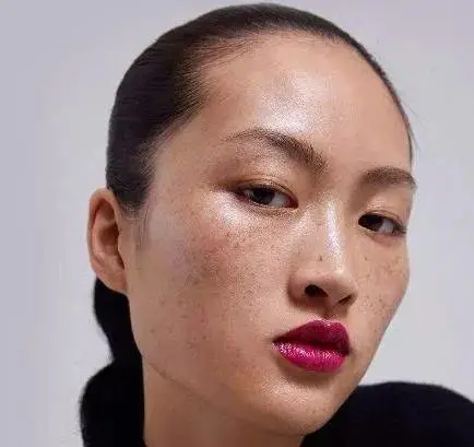 腹部对女人如此重要!艾灸温暖子宫,调理妇科远离妇科病