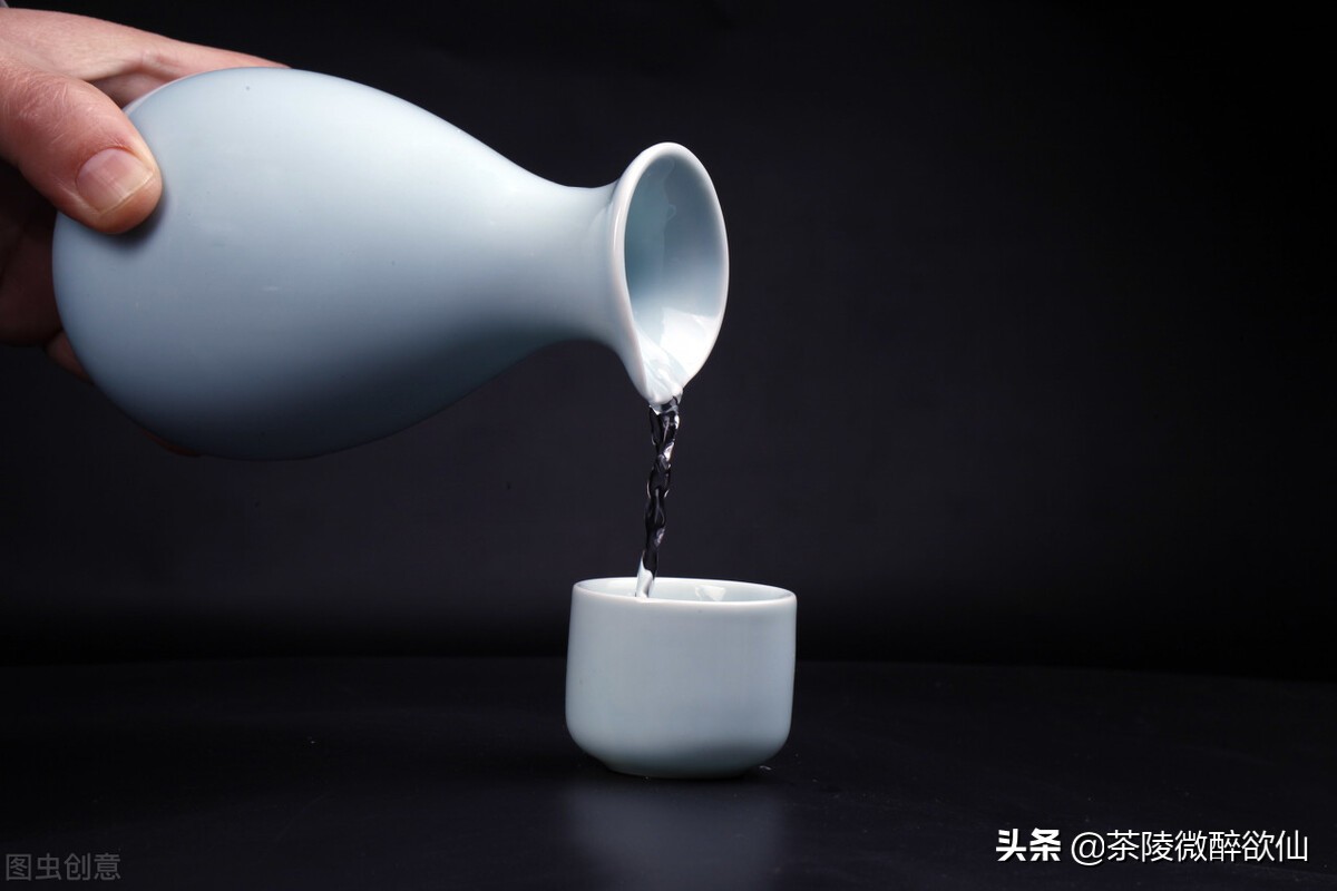 粮食酒变酸是怎么回事?变酸了还能喝吗?