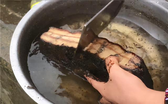 腊肉发霉，能不能吃？你需要看这3点