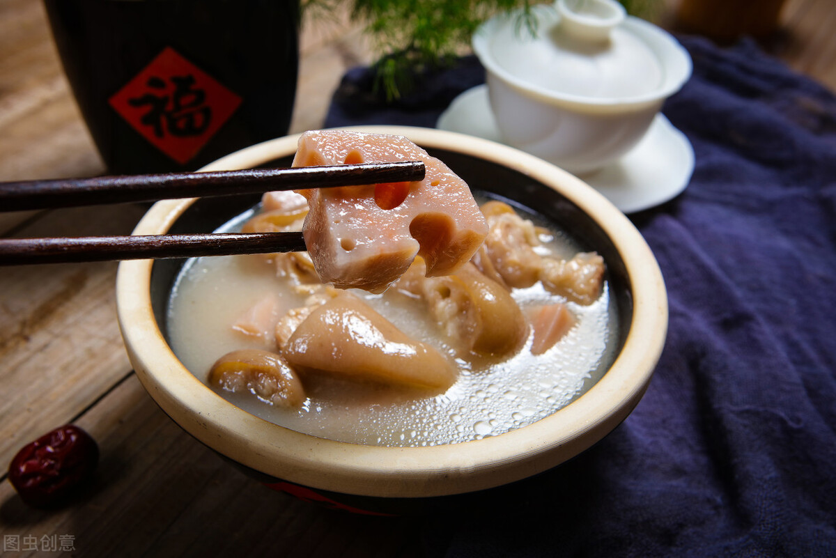 秋天气候干燥,最适合“汤补”了,多喝这汤,养胃润肺还去秋燥