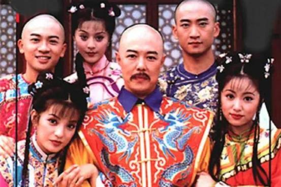 赵薇被封禁,从她当年身披日本国旗那件事,就注定了她今天的结局