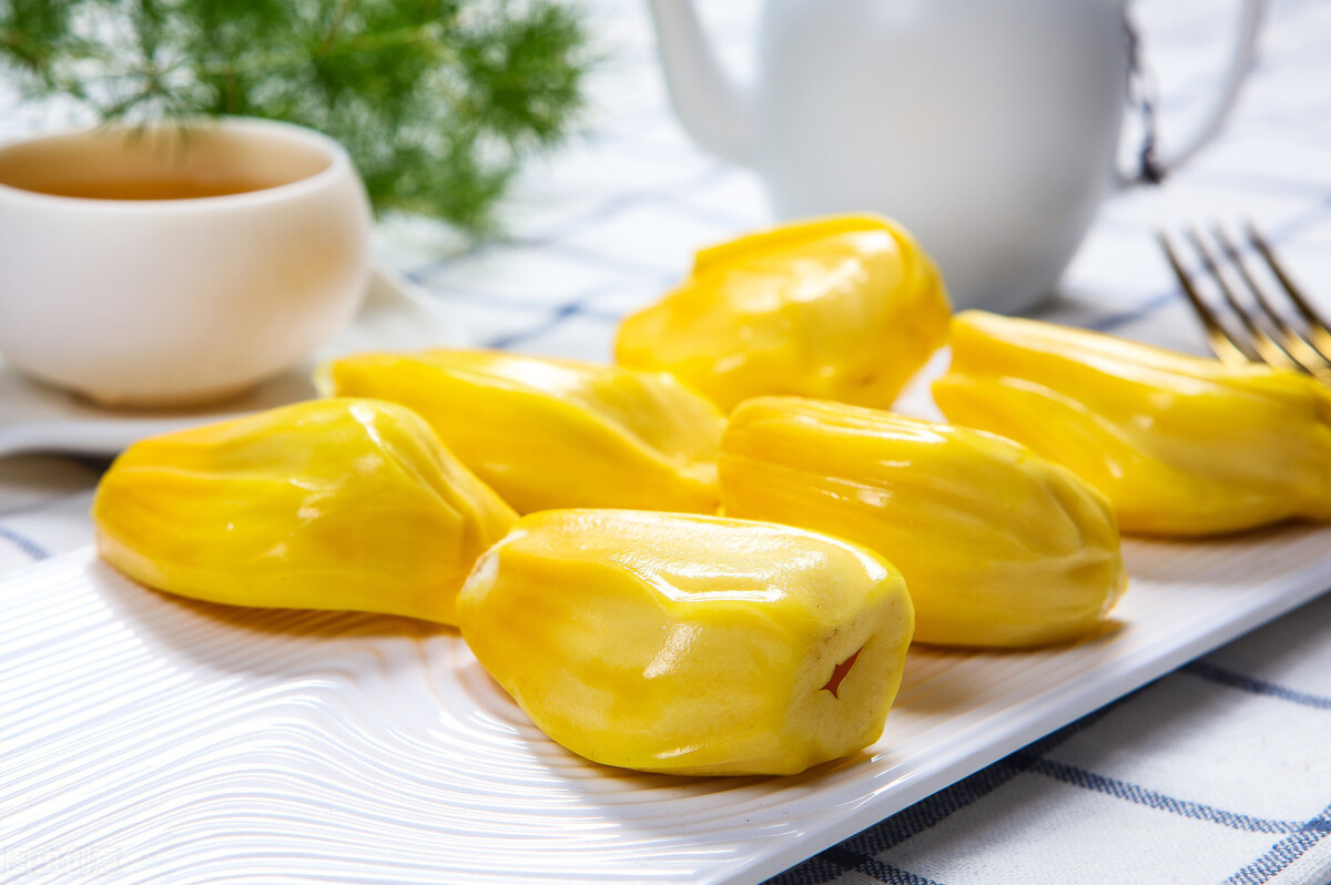 菠萝蜜怎么挑好吃,买大的还是买小的?今天一次讲清楚