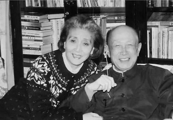 丈夫钱学森,学生一级演员李双江,蒋英是如何活成一代传奇的?
