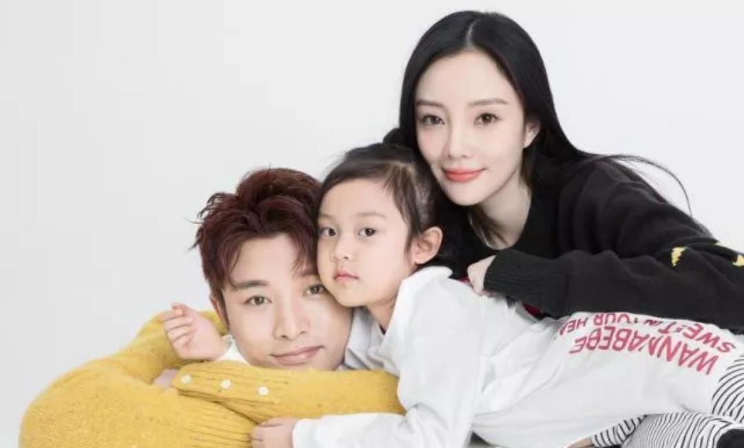 李小璐vs贾乃亮:我们是如何从相爱走到分手的?