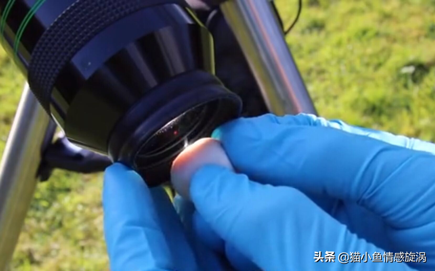 用天文望远镜看太阳会怎么样？老外肉眼亲测，网友：分分钟变瞎子