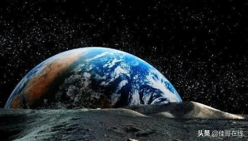 在水星上看太阳很恐怖,太阳要大上八倍,水星一天等于两年