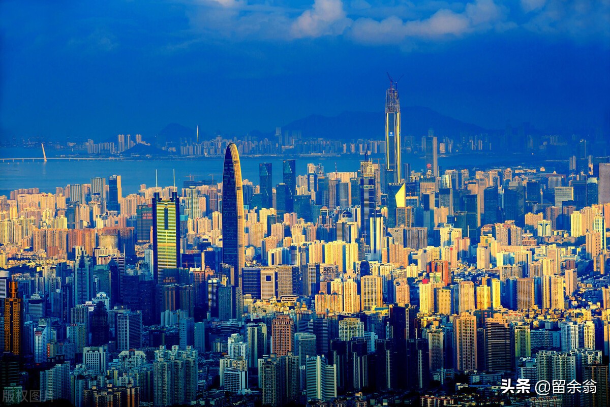 过去和将来，上海都是中国最大的城市；粤港澳却是亚洲最牛的湾区