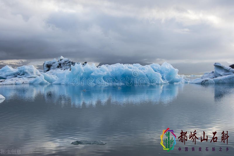 地球是唯一存在生命的星球？科学家：木卫二和土卫六也有希望