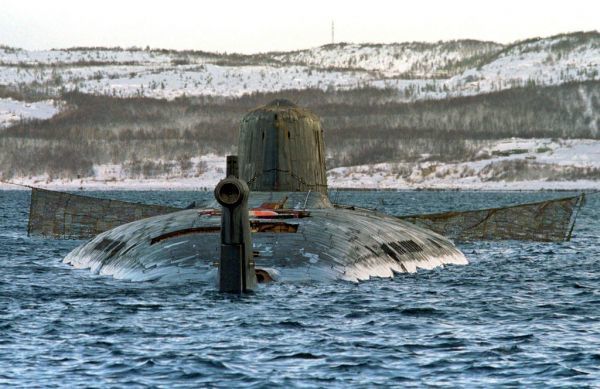与北约潜艇相撞致俄核潜艇沉没，拭目以待！