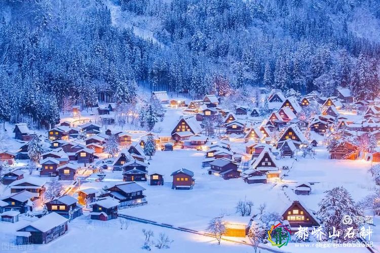初雪「忽有故人心上过，回首山河已是冬」