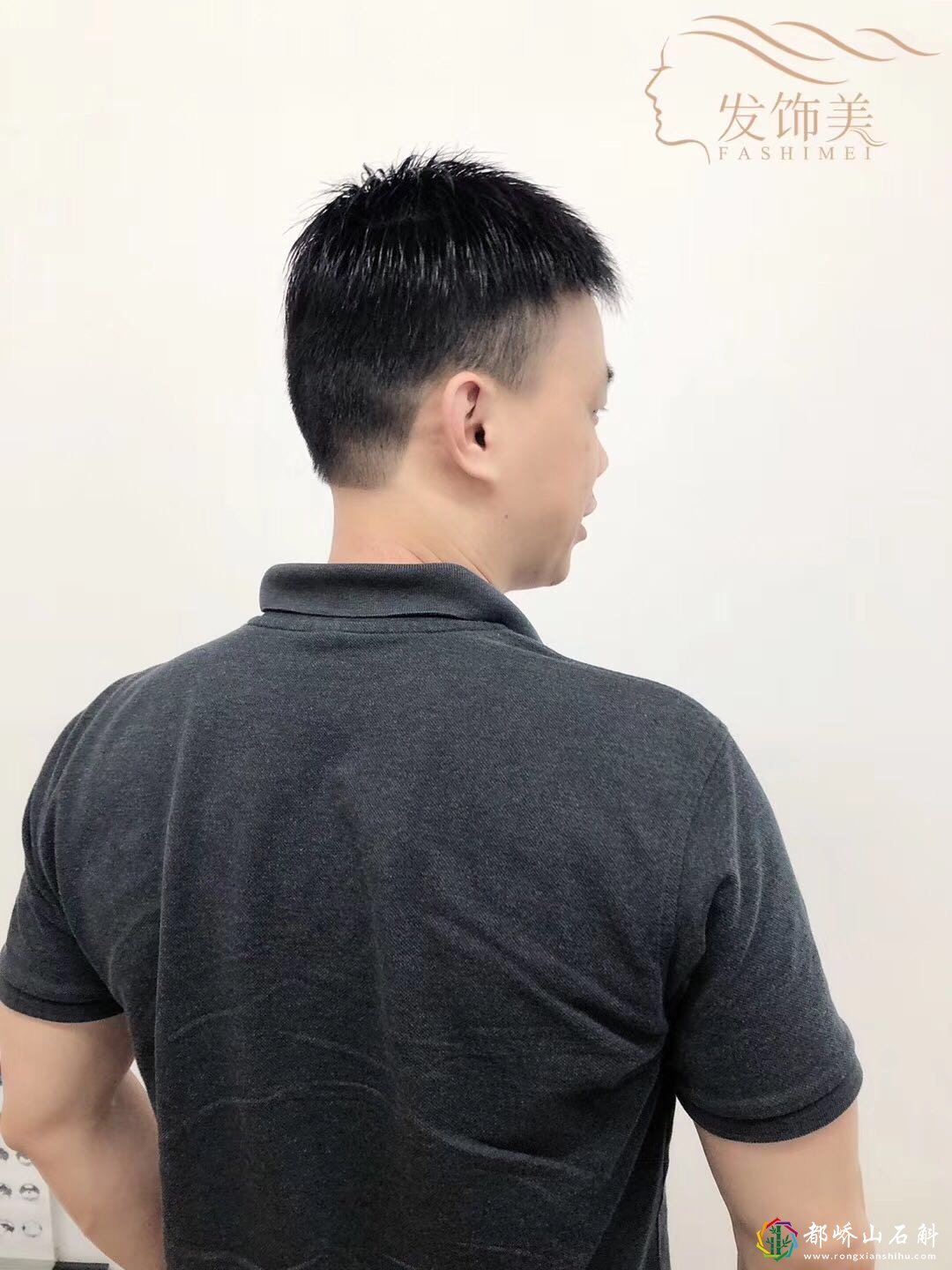 不清洗假发容易滋生细菌 人发做的假发要怎么洗才干净卫生呢？