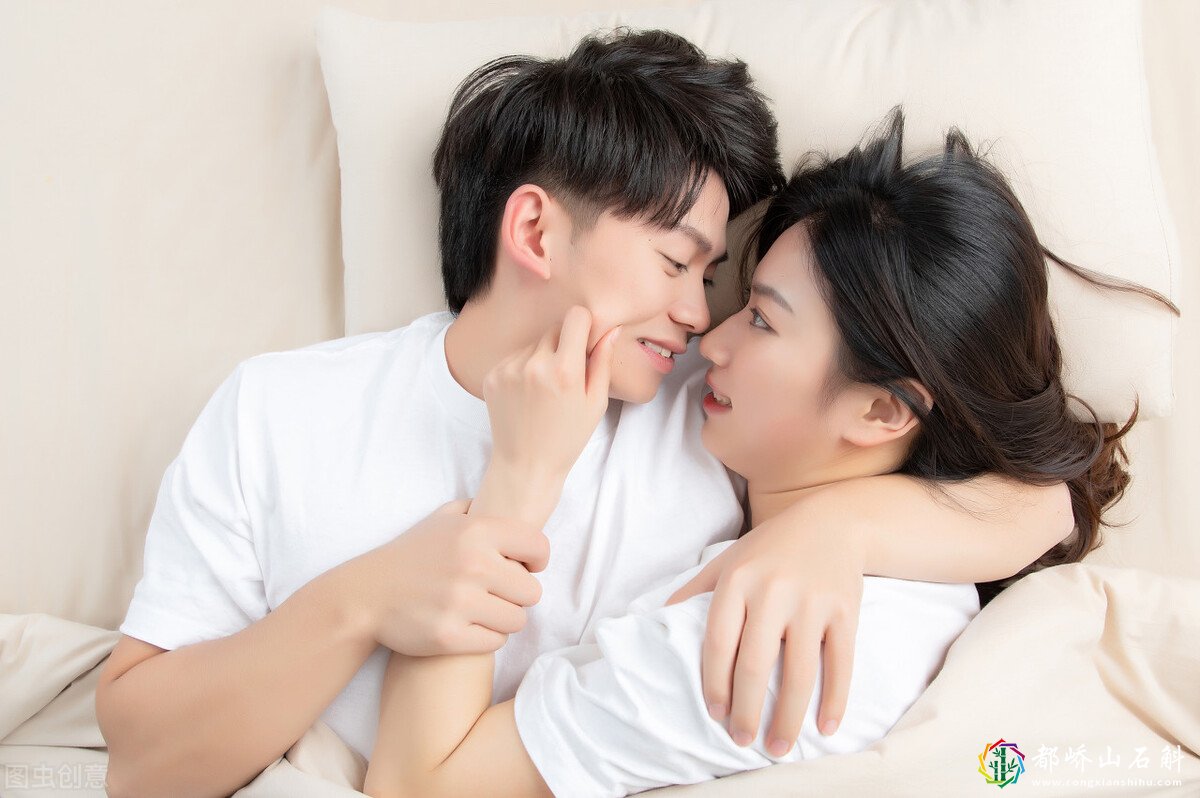 一个女生为了钱嫁给不喜欢的人,会后悔么,肢体接触时会恶心么?