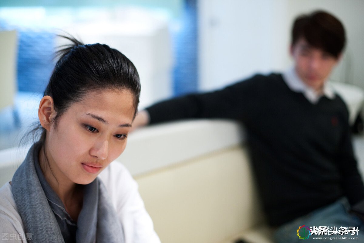 妻子出轨老公的好兄弟,男人大方成全,一年后女人悔断肠