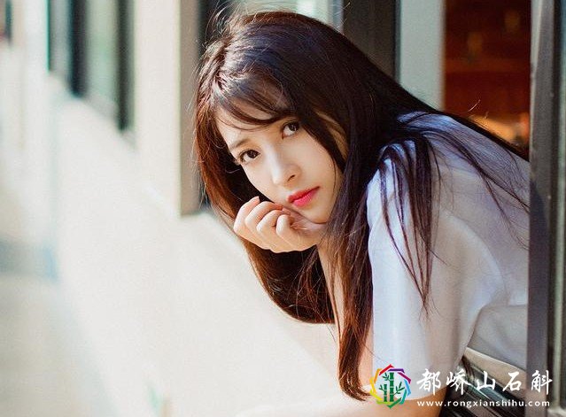 小说：青年开店，算的第一卦，竟然是舍友的漂亮女朋友