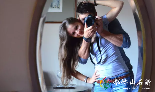 这几个时候,越不搭理男人,他越对你上心