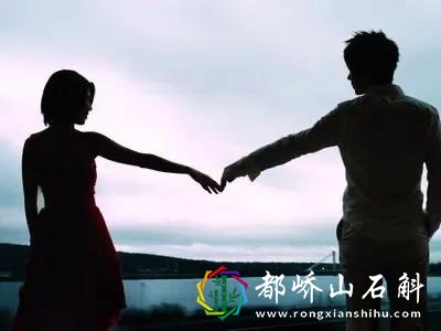 女人恋爱时，为什么不爱花男人钱，看完这三点你就明白了