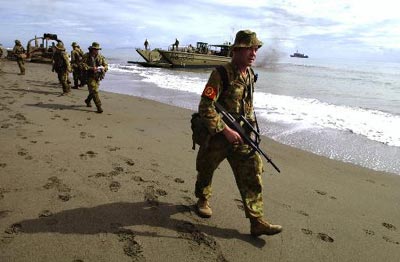 趁火打劫，澳大利亚派百名安全部队前往所罗门群岛。
