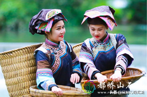 56个民族的盘点，你都知道几个？关于他们的服饰您更喜欢哪个呢？