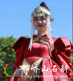 56个民族的盘点，你都知道几个？关于他们的服饰您更喜欢哪个呢？