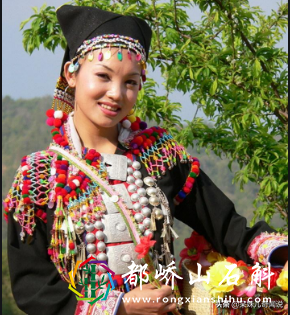56个民族的盘点，你都知道几个？关于他们的服饰您更喜欢哪个呢？