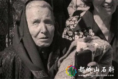 中国版巴巴万加,河北疯婆婆留下的七句谶语,最后一句即将上演?