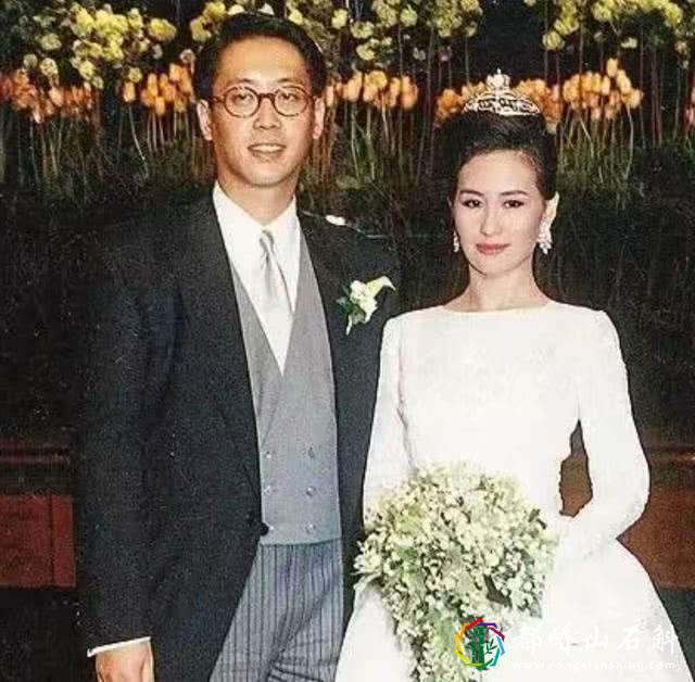 刘銮雄为何不敢娶李嘉欣,反而让许晋亨捷足先登?有三点原因