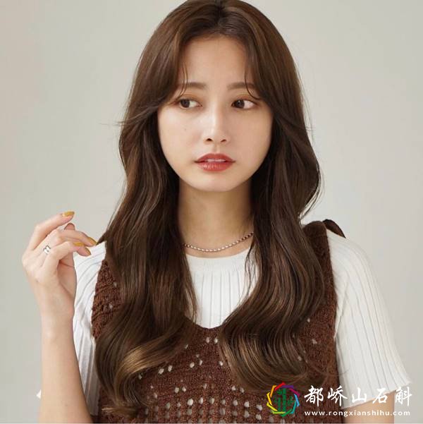 圆脸、长脸、大脸最适合的发型是什么?剪完修饰脸型,增加魅力
