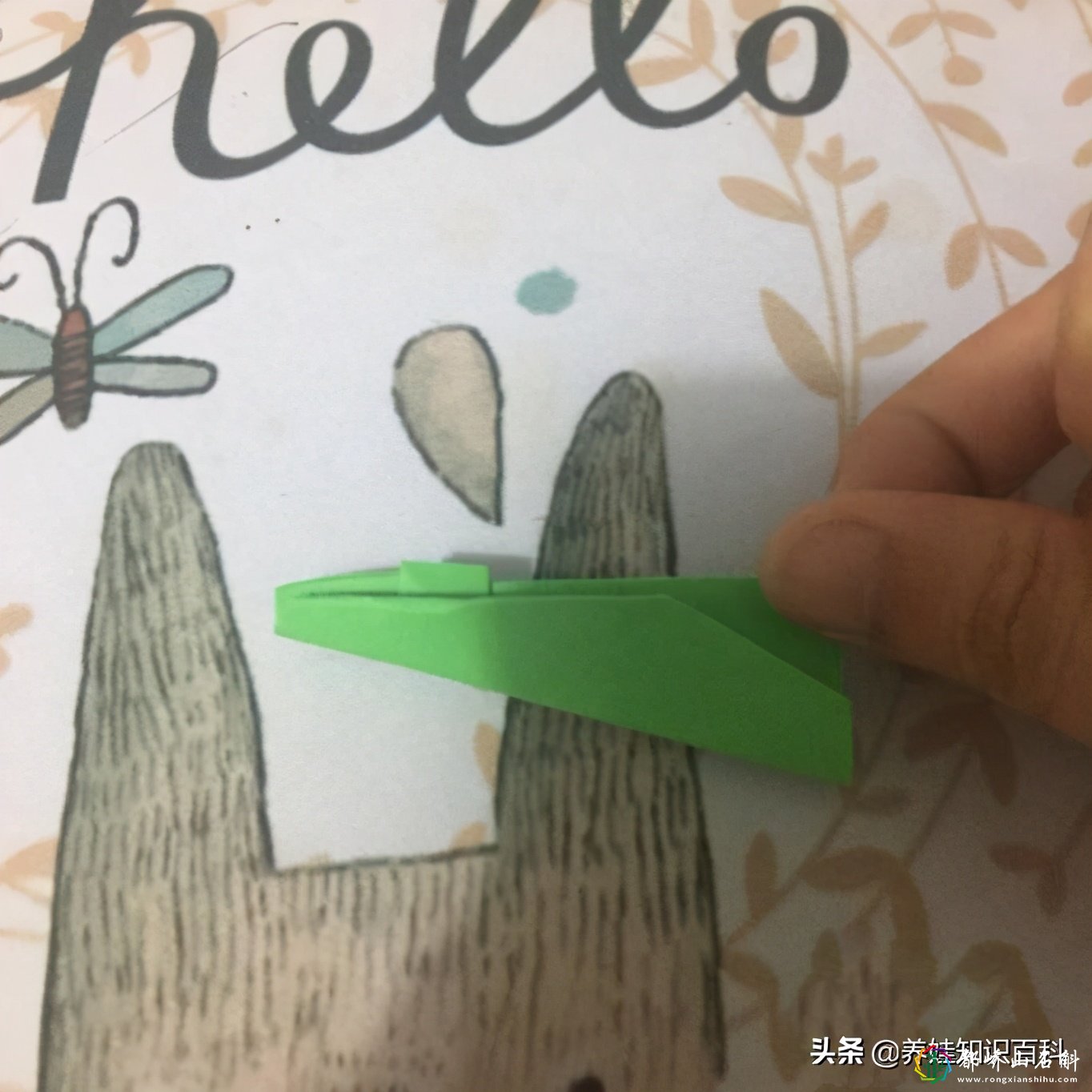 滑翔机怎么折?按照这个方法来,滑翔机飞得又远又久,教给宝宝哦