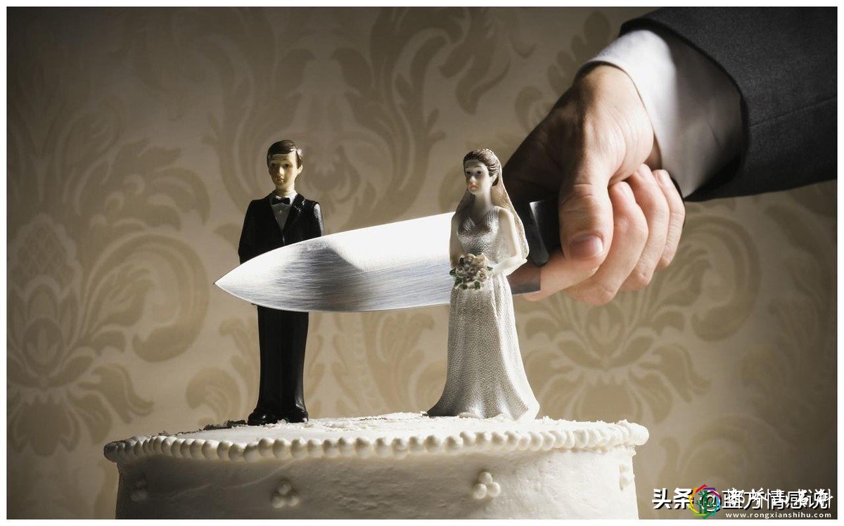 顶级段位小三以退为进逼婚,出轨男人中计想离婚,原配该怎样分离