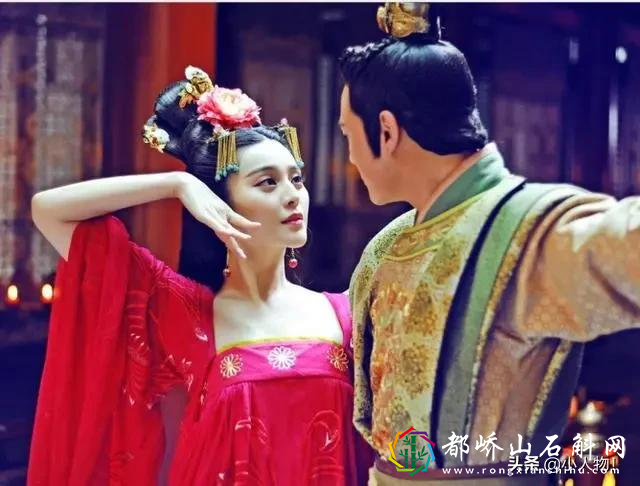 陕西墓穴巨大发现，揭开武则天真面目，开棺后专家倒吸一口凉气
