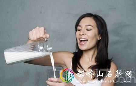 喝完酒喝牛奶会怎么样吗