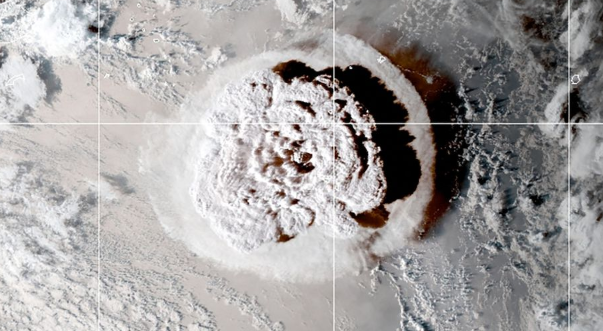 南太平洋水下火山喷发引发海啸(南太平洋水下火山喷发引发海啸)