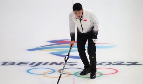 中国男子冰壶战胜丹麦获首胜(中国男子冰壶战胜丹麦获首胜)