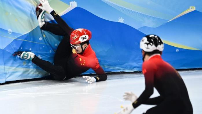 中国队晋级北京冬奥会短道速滑男子5000米接力决赛(中国队晋级北京冬奥会短道速滑)