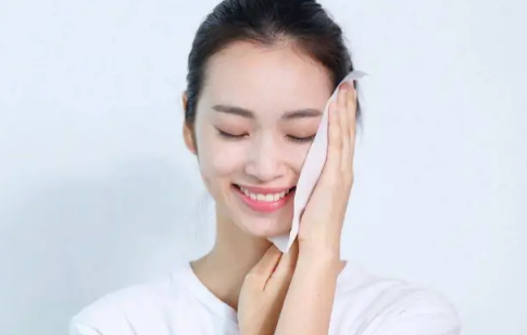 每天用纯净水洗脸皮肤会变好吗3