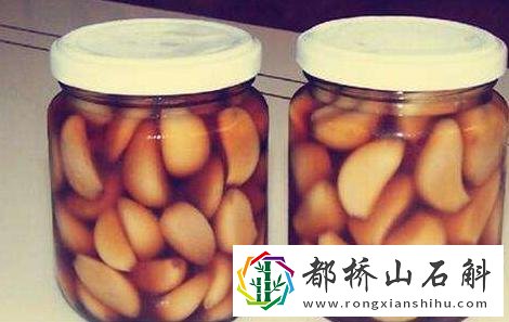 大蒜泡白酒治性功能