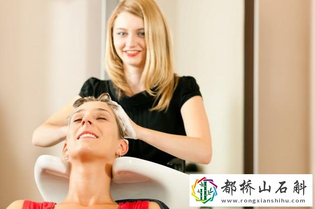 头顶好多碎头发立起来怎么办
